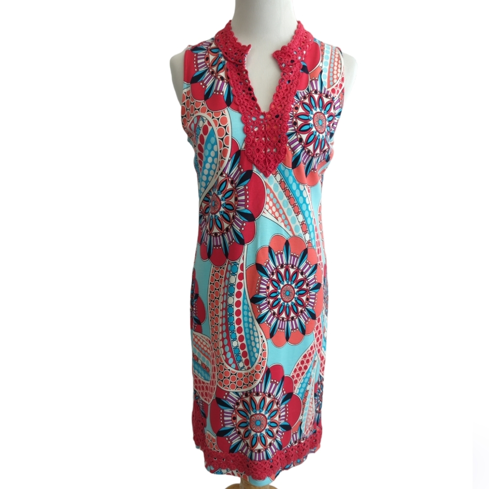 Crown & Ivy fit dress, colorful Geometric Pattern, Sleeveless size petite small